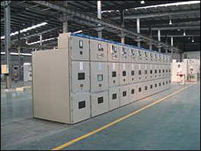 KYN28A(GZS1)-12户内金属铠装抽出式开关设备